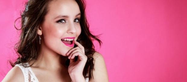 Larissa atua em 2 novelas no SBT Larissa atua em 2 novelas no SBT