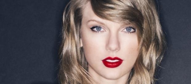 Taylor Swift, la cantante di "Blank Space" è di nuovo single Taylor Swift, la cantante di "Blank Space" è di nuovo single