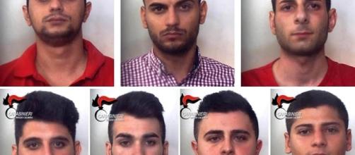 L'immagina che circola sul web, mostra i volti dei sette arrestati