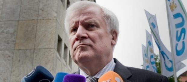 Seehofer kritisiert die Medien - Bayern - Süddeutsche.de - sueddeutsche.de Seehofer kritisiert die Medien - Bayern - Süddeutsche.de - sueddeutsche.de
