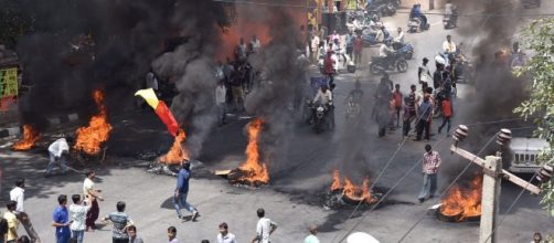 Fresh violence hits Bengaluru, Section 144 imposed (Youtube screen grab)