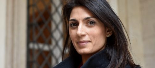 Virginia Raggi contro la stampa sui social