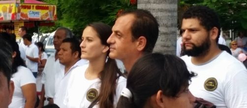 Giulio Anselmo insieme ai militanti del CIMA a Cancun