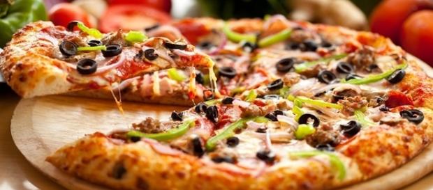 Entenda porque a pizza é considerada um dos pratos mais preferido e saboroso de muitas pessoas. Entenda porque a pizza é considerada um dos pratos mais preferido e saboroso de muitas pessoas.