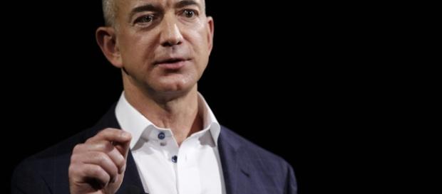 Fondateur et PDG d'amazon, Jeff Bezos Fondateur et PDG d'amazon, Jeff Bezos