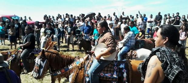 Manifestation d'Amérindiens dans le Dakota du Nord Manifestation d'Amérindiens dans le Dakota du Nord