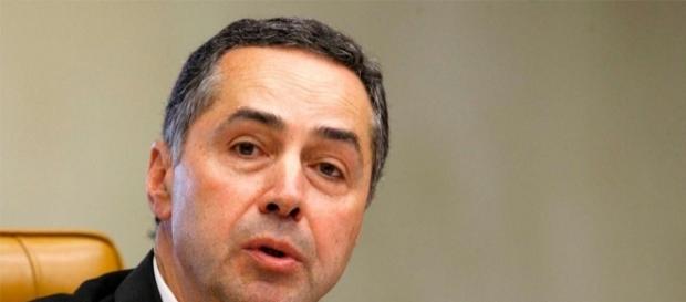 Ministro do STF comenta que o Brasil está cheio de fraudes Ministro do STF comenta que o Brasil está cheio de fraudes