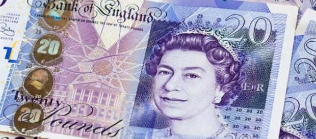 New fiver arrives in Britain (Image source: www.pixabay.com) New fiver arrives in Britain (Image source: www.pixabay.com)