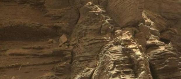 News Report Center : NASA's Mars Curiosity Rover Takes Photos Of ... - newsreportcenter.com News Report Center : NASA's Mars Curiosity Rover Takes Photos Of ... - newsreportcenter.com