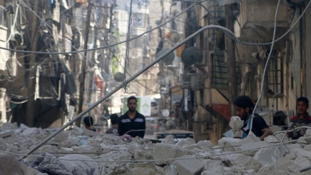 Nuovi bombardamenti ad Aleppo nella notte.