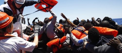 In Libia 235.000 profughi aspettano il loro turno per imbarcarsi verso l'Italia