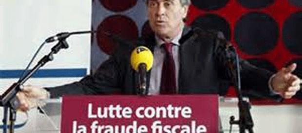 Jérôme Cahuzac, en novembre 2012, luttait contre l'évasion fiscale, muni d'un compte à Singapour Jérôme Cahuzac, en novembre 2012, luttait contre l'évasion fiscale, muni d'un compte à Singapour