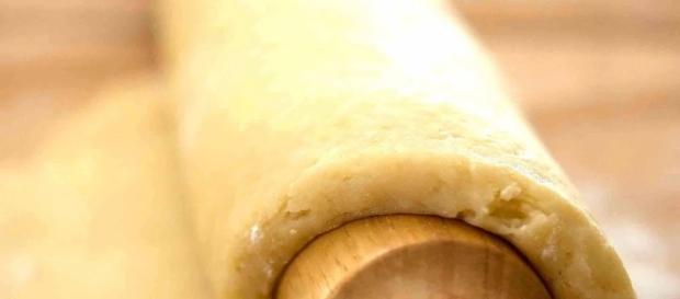 La pasta frolla ideale per dolci e biscotti. La pasta frolla ideale per dolci e biscotti.