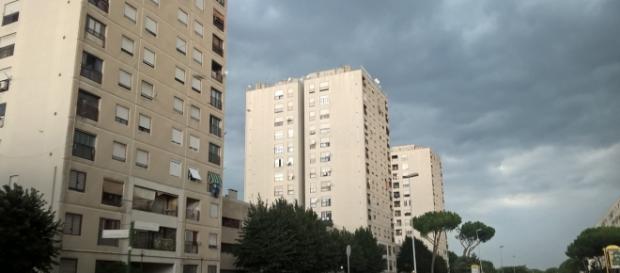 Roma, spari e colpi di accetta a Tor Bella Monaca Roma, spari e colpi di accetta a Tor Bella Monaca