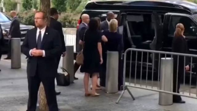Hillary Clinton, il video del malore alla cerimonia dell'11 settembre - today.it