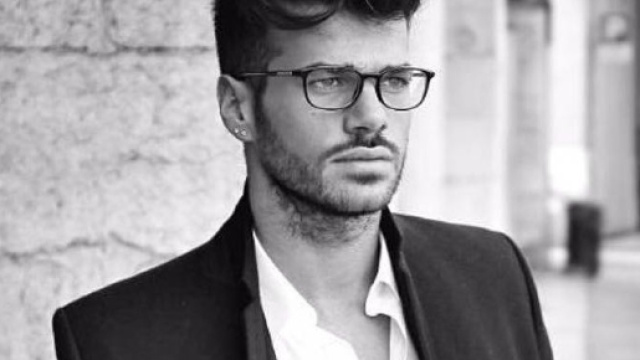 Uomini e Donne | Claudio Sona | Tronista gay |