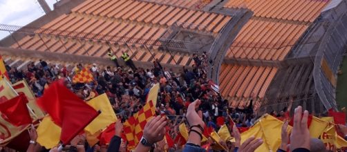 Tanti tifosi al "Via del mare".