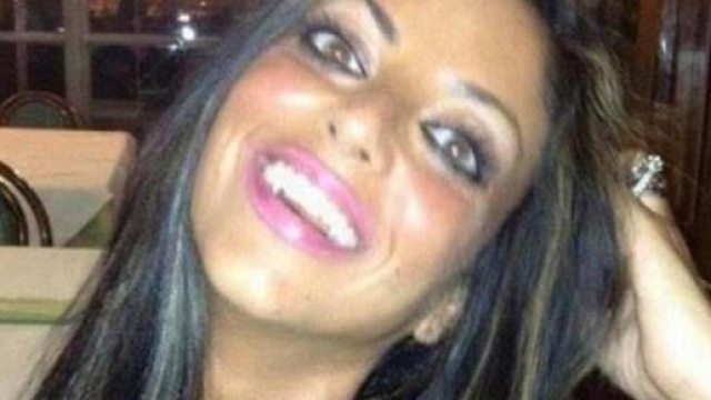 Suicida per i video hard, ci sono 4 indagati per diffamazione.