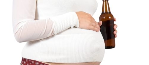 Alcol in gravidanza andrebbe evitato
