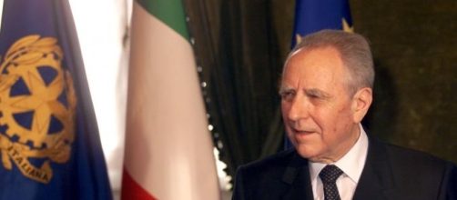 L'ex Presidente della Repubblica, #CarloAzeglioCiampi, è deceduto in una clinica romana. #BlastingNews