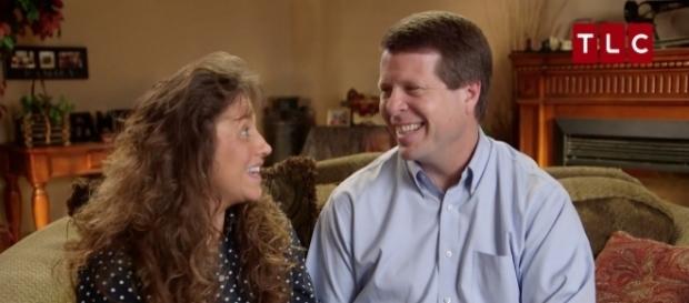 19 Kids' and Scandal: Duggar Family Spoofed by Comedians and ... - extratv.com 19 Kids' and Scandal: Duggar Family Spoofed by Comedians and ... - extratv.com