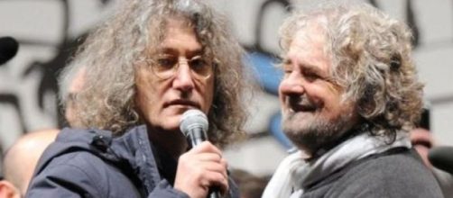 Grillo - Casaleggio: un libro rivela i retroscena tra i due