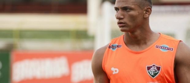 Após longo período, Richarlison volta a ser relacionado por Levir Culpi e viaja para encarar o Grêmio pelo Brasileirão (Foto: Lance) Após longo período, Richarlison volta a ser relacionado por Levir Culpi e viaja para encarar o Grêmio pelo Brasileirão (Foto: Lance)