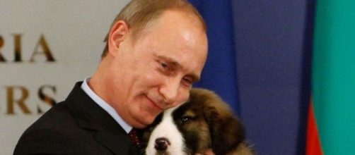Il partito Russia Unita vince le elezioni in Russia - esquire.com