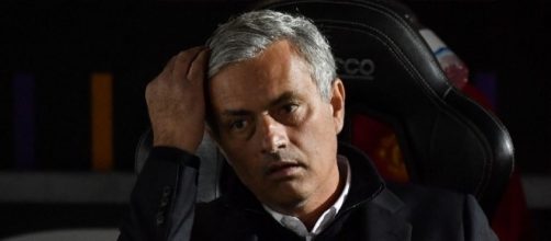Mourinho slams football 'Einsteins' - yahoo.com