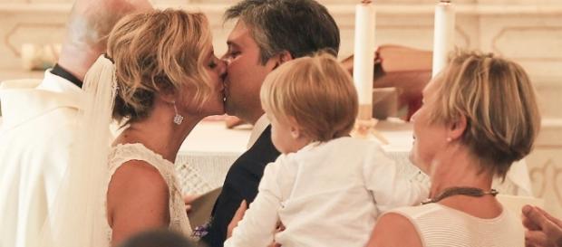 Beatrice Lorenzin, all'altare con i figli - vanityfair.it Beatrice Lorenzin, all'altare con i figli - vanityfair.it