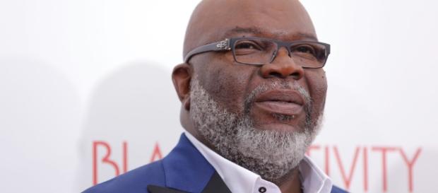 T.D. Jakes Enterting the Talk Show Arena with a Test Run in August ... - hellobeautiful.com T.D. Jakes Enterting the Talk Show Arena with a Test Run in August ... - hellobeautiful.com