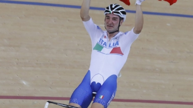 Il campione olimpico Elia Viviani.