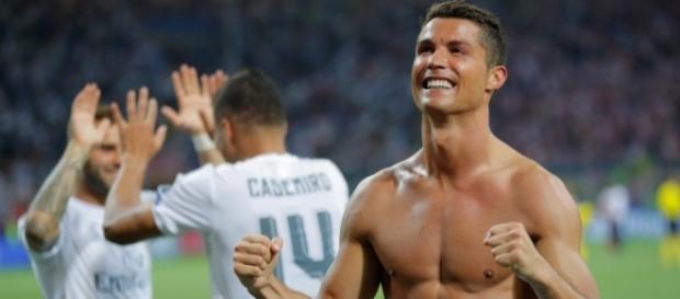 20 top photos from Cristiano Ronaldo's celebration after scoring ... - usatoday.com 20 top photos from Cristiano Ronaldo's celebration after scoring ... - usatoday.com