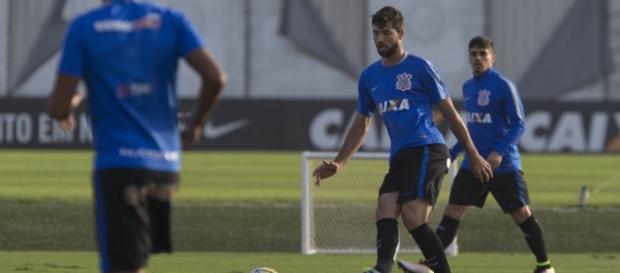 Corinthians deve treinar a linha de impedimento exaustivamente para voltar ao padrão de Tite Corinthians deve treinar a linha de impedimento exaustivamente para voltar ao padrão de Tite