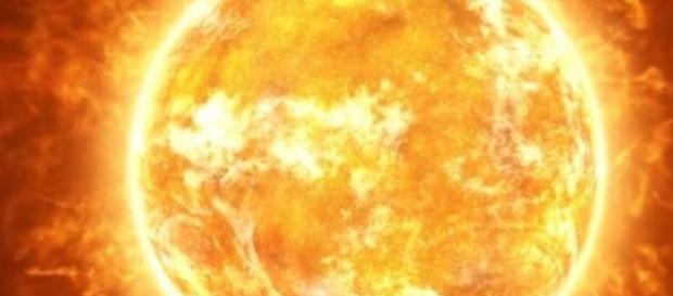 Sol emitindo uma suposta tempestade solar Sol emitindo uma suposta tempestade solar