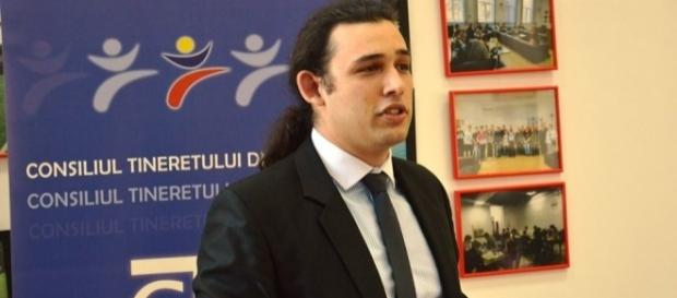 Mihai Dragoș președintele Consiliului Tineretului din România Mihai Dragoș președintele Consiliului Tineretului din România