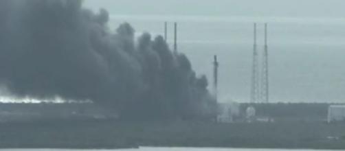 Esplosioni a Cape Canaveral durante un test del Falcon 9
