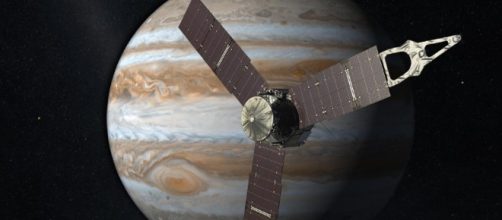 Juno alla conquista di Giove, grazie a Jiram le prime immagini delle aurore