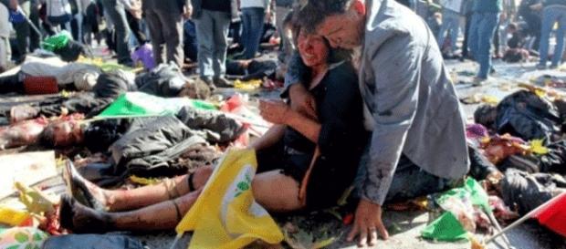 Après un attentat à Ankara. Les auteurs jubilent-ils autant que les lanceurs de fausses alertes ? Après un attentat à Ankara. Les auteurs jubilent-ils autant que les lanceurs de fausses alertes ?