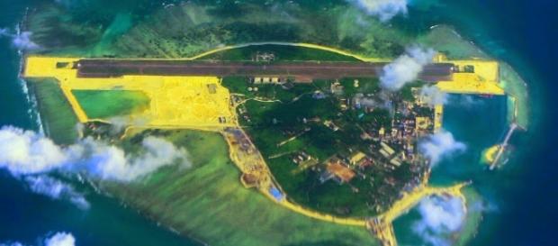Asian Defence News: China Paracel Islands runway expansion project - blogspot.com Asian Defence News: China Paracel Islands runway expansion project - blogspot.com