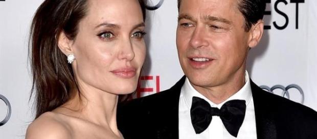 ¡CONMOCIÓN EN HOLLYWOOD! Angelina Jolie y Brad Pitt se divorcian ¡CONMOCIÓN EN HOLLYWOOD! Angelina Jolie y Brad Pitt se divorcian
