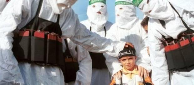 Jak islam inspiruje samobójcze zamachy - alexjones.pl Jak islam inspiruje samobójcze zamachy - alexjones.pl