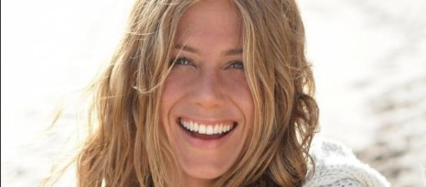 Jennifer Aniston gloating over Brad's pending divorce? Photo: Blasting News Library - laineygossip.com Jennifer Aniston gloating over Brad's pending divorce? Photo: Blasting News Library - laineygossip.com
