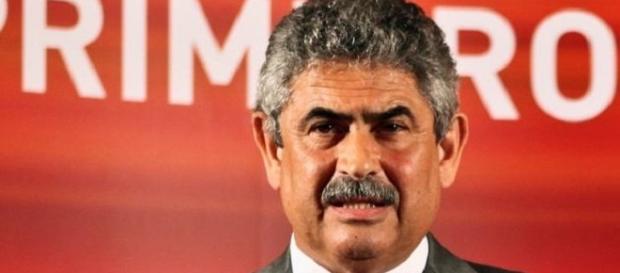 Luís Filipe Vieira é presidente do Benfica desde 2003. Luís Filipe Vieira é presidente do Benfica desde 2003.