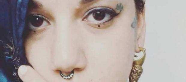 Scarlath Louyse viaja o país tatuando Scarlath Louyse viaja o país tatuando
