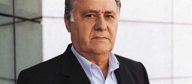 Siempre que se critica a este hombre surgen las acusaciones de envidiosos Siempre que se critica a este hombre surgen las acusaciones de envidiosos