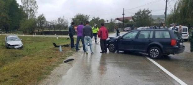 Un şofer prins băut luni a provocat un accident marţi. A băgat 4 oameni în spital Un şofer prins băut luni a provocat un accident marţi. A băgat 4 oameni în spital