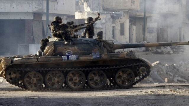 Le truppe del regime di Damasco riprendono l'assedio di Aleppo