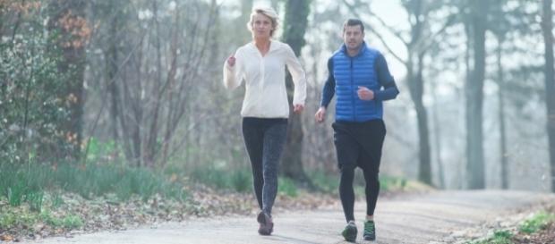 MARCHE SPORTIVE : UN SPORT SIMPLE ET EFFICACE. MARCHE SPORTIVE : UN SPORT SIMPLE ET EFFICACE.