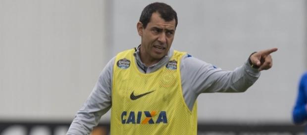 Na sua terceira passagem como interino do Timão, Fabio Carille sonha com bons resultados e a efetivação no cargo Na sua terceira passagem como interino do Timão, Fabio Carille sonha com bons resultados e a efetivação no cargo